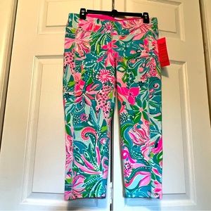Lilly Pulitzer UPF 50+ Luxletic 21" Weekender Crop Legging - Size L